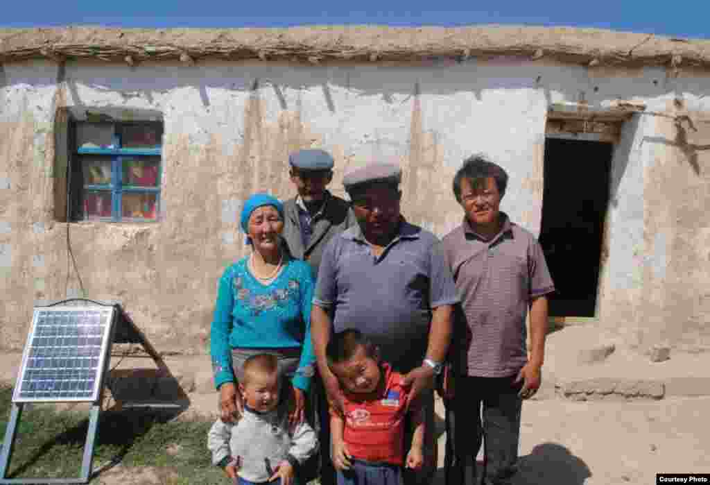 Тарбагатайские кыргызы &ndash; в большинстве своем буддисты &ndash; ламаисты.