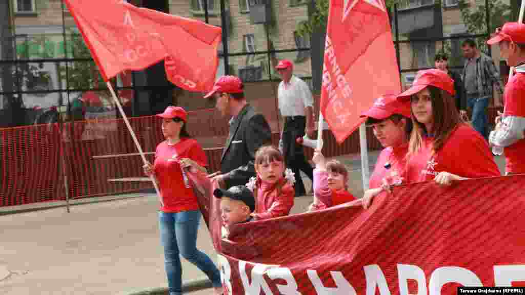 Moldova - 1st May Communists and Socialists on the streets, Chisinau