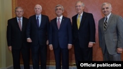 U.S. - Senators Mitch McConnell, John McCain, Robert Menendez and Jack Reed meet with Armenian President Serzh Sarkisian, Washington, 5May2015.