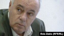 Žarko Puhovski: Neiskusni ljudi napisali tužbu