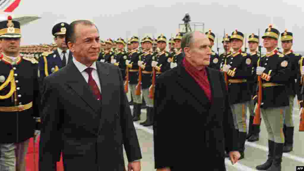 Vizită a președintelui francez Francois Mitterand - 1991