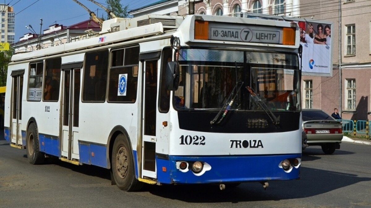 В Саранске чиновников посадили на общественный транспорт