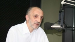 Гия Хухашвили: «Кобахидзе борется за то, чтобы остаться единственным наследником Бидзины». Гия Хухашвили: «Кобахидзе борется за то, чтобы остаться единственным наследником Бидзины».