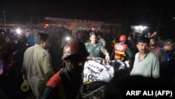 На месте взрыва в Лахоре
