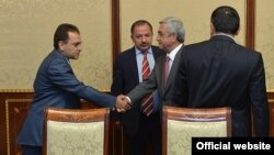 Armenia - President Serzh Sarkisian meets with the leaders of the Dashnaktsutyun party to discuss constitutional reform, Yerevan, 26Aug2015.