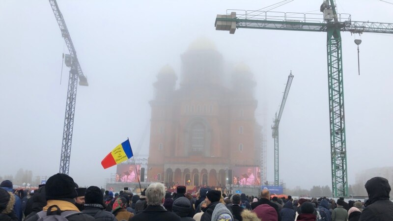 Во Романија отворена нова православна црква и порај спорот околу трошоците
