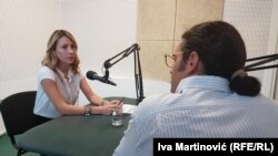 Dubravka Negre u razgovoru sa novinarom Milanom Nešićem u beogradskom studiju RSE