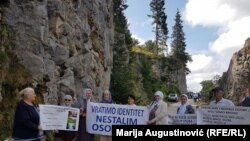 Korićanske stijene u blizini Prijedora, na godišnjici zločina 21. avgusta 2017.
