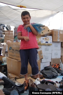 Семилетний Ахмет с самого рождения живет в стамбульских трущобах