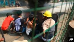 Mýanmada harbylaryň döwlet agdarylyşygyndan soňky protestler gazaplylyk bilen basylyp ýatyryldy.