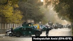 Кампусот на Универзитетот Кабул под опсада на авганистанските безбедносни сили