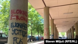 Grafiti protiv studentskih blokada u Beogradu, 30. april 2026.