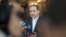عباس عراقچی روز دوشنبه به فرانسه رفته بود. او هیئتی را رهبری می‌کرد که نزدیک به ۱۰ ساعت با کارشناسان فرانسوی گفت‌وگو کرده‌است.