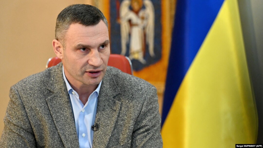 «Тримайте напоготові «тривожну валізку». Документи, необхідний мінімум речей», заявив мер столиці