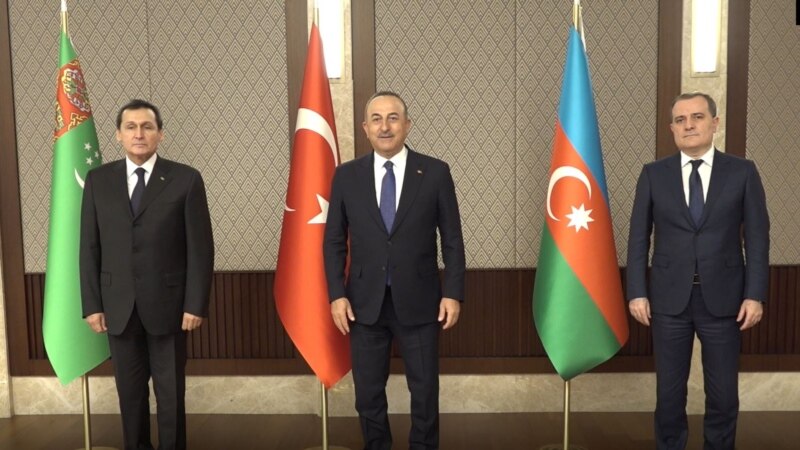 Türkmenistan, Türkiýe we Azerbaýjan özara ylalaşyklary baglaşarlar  