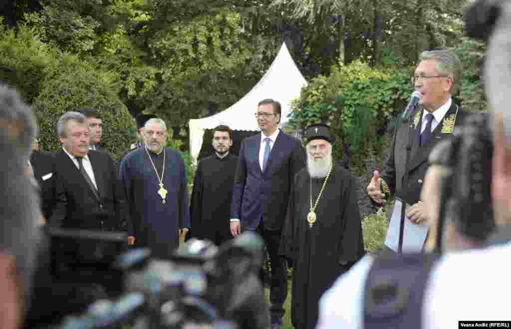 Patrijarh Srpske pravoslavne crkve Irinej, predstavnici SPC, Aleksandar Vučić i ambasador Aleksandar Čepurin.