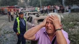 Росія вдарила по Львову понад 20 ракетами: людей рятують з-під завалів