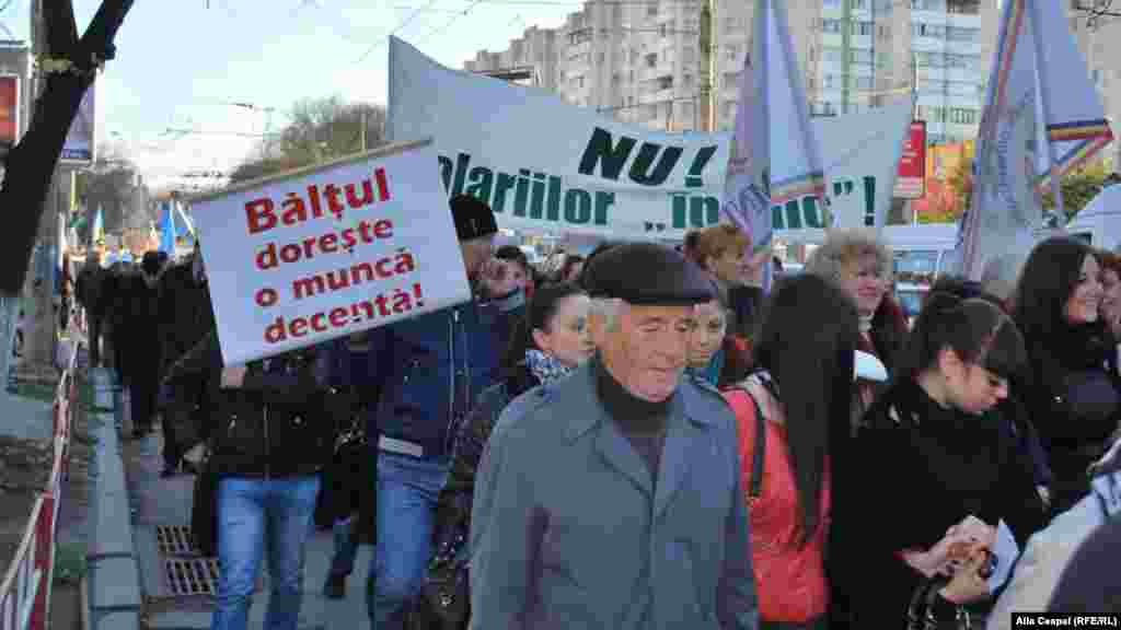 Activistii sindicatelor din Balti protesteaza alaturi de cei de la Chisinau.