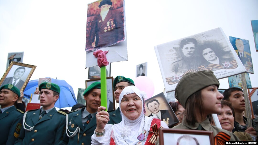 Акция "Бессмертный полк" в Казахстане, 9 мая 2016 