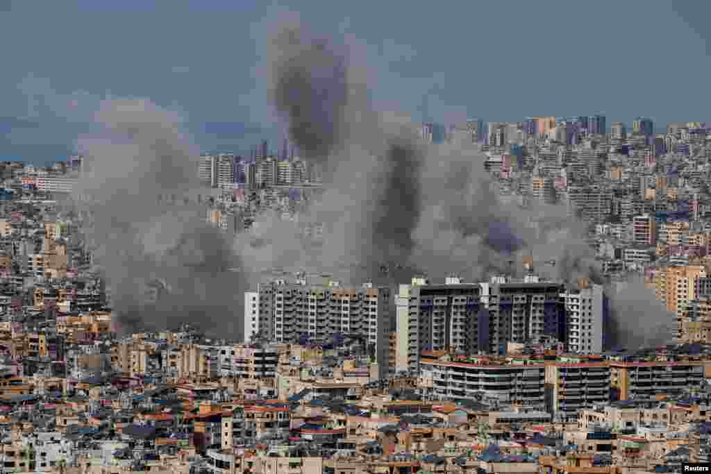 Дым поднимается после сообщений о ударах по южным пригородам Бейрута, после эскалации конфликта между Хезболлой и Израилем на фоне американо-израильского конфликта с Ираном, Ливан, 6 марта 2026 года. REUTERS/Mohamed Azakir 