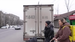 Мамочке-курьеру в Бишкеке вручили ключи от квартиры 