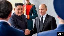 Ռուսաստանի նախագահը ողջունում է Հյուսիսային Կորեայի առաջնորդին, Վլադիվոստոկ, Ռուսկի կղզի, 25-ը ապրիլի, 2019թ․