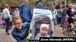 Mothers protested in Belgrade on September 25.