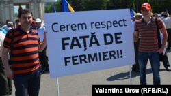 Imagine de arhivă: protest al fermierilor la Chișinău în mai 2014.