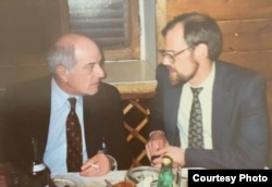 Директор Русской службы Владимир Матусевич и Марк Помар, 1980-е