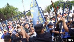 Demonstrație sindicală în fața Palatului Cotroceni