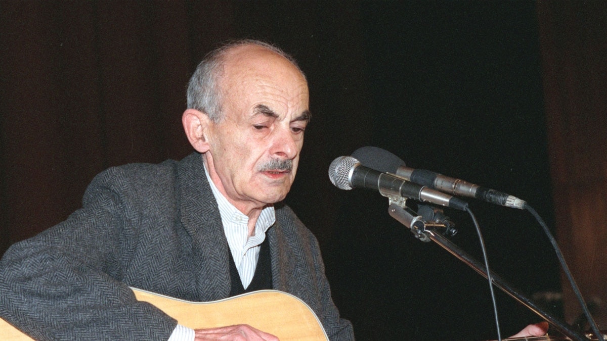 Б Ш Окуджава. Окуджава композитор.