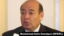 آذرخش حافظی رییس بخش روابط بین المللی اتاق تجارت و صنایع
