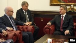 Средба на претседателот Ѓорге Иванов со заменик-помошникот државен секретар на САД Филип Рикер. 