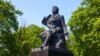 У Києві знесли пам’ятник російському поету Пушкіну
