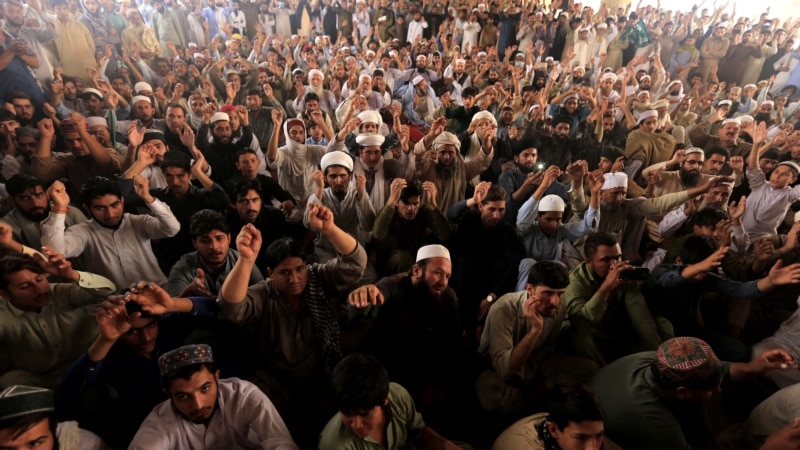 حکومت په تړون تحريک لبیک پاکستان پیاوړی کول غواړي: کارپوهان
