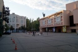 Площа біля театру імені Шевченка в Дніпрі, 15 липня 2020 року