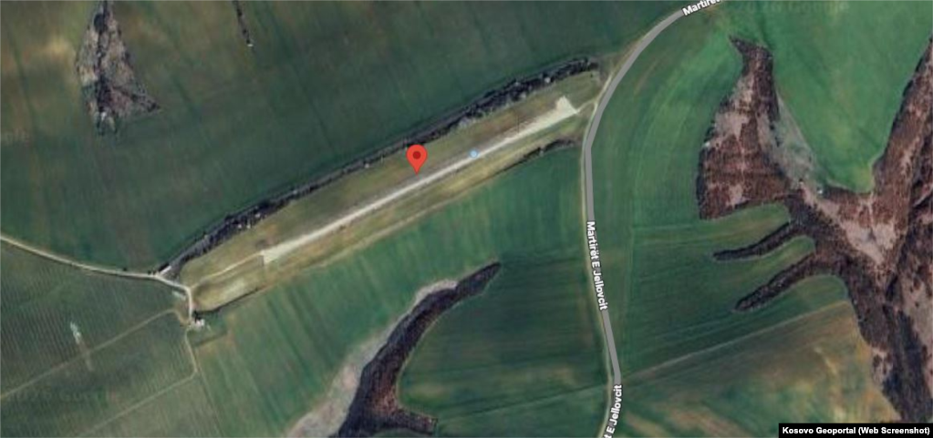 Fusha ajrore e Klinës siç shihet nga një fotografi e nxjerrë nga Gjeoportali i Kosovës.