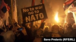 Protest protiv učlanjenja Crne Gore u NATO