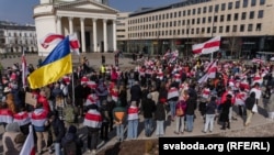 «Мы не здаемся. А вы?» Дзень Волі ў Варшаве. Фотагалерэя 