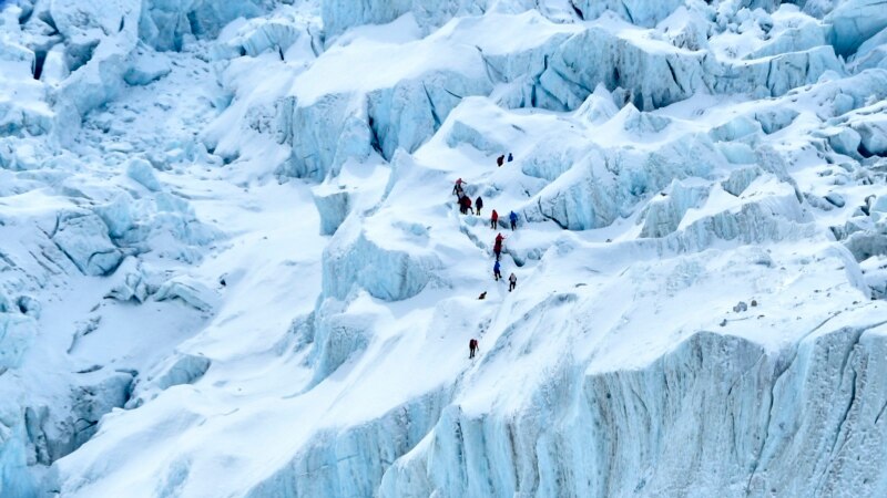 Nepal ograničava broj dozvola za penjanje na Mount Everest