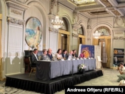 La conferința de presă pentru deschiderea Festivalului George Enescu 2025, au participat pe lângă directorul artistic - Cristian Măcelaru, și directoarea ARTEXIM - Cristian Uruc, și ministrul Culturii - András István Demeter și primarul interimar al Capitalei - Stelian Bujduveanu