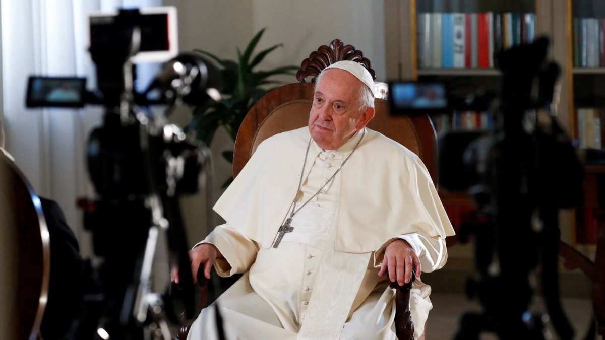 Папа Франциск осъди ескалацията на насилието между израелци и палестинци,
