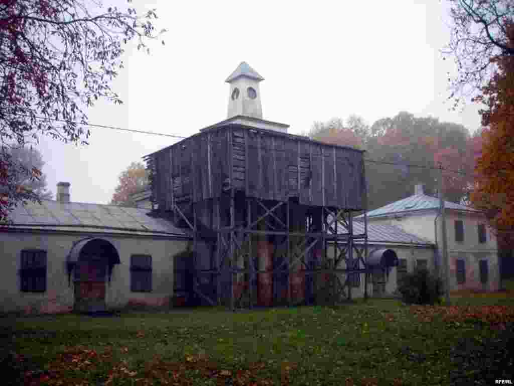 Занядбаная сядзіба Міхала Клеафаса Агінскага ў Залесьсі - Занядбаная сядзіба Міхала Клеафаса Агінскага ў Залесьсі