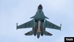 Російський винищувач Су-34 над Воронезькою областю, 2016 року (ілюстраційне фото)