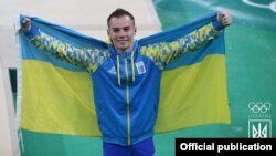 Олег Верняєв на Олімпіаді у Ріо-де-Жанейро 2016 року взяв перше золото для України
