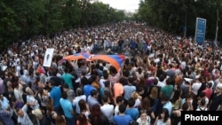 Armenia - Thousands of people demonstrate on Marshal Bagramian Avenue in Yerevan, 24Jun2015.