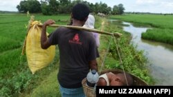 Pripadnici Rohindža muslimana bježe u Bangladeš