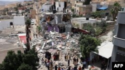 نمایی از ویرانی ساختمانی در شهر طمون که ارتش اسرائیل پنج فلسطینی را در آن کشت