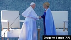 Папа Римський Франциск зустрічається з президенткою Словаччини Зузаною Чапутовою, 12 вересня 2021 року