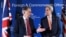 Philip Hammond i John Kerry u Londonu